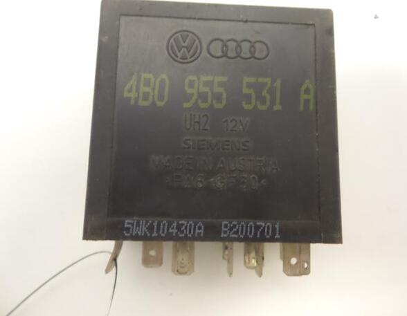 Wash Wipe Interval Relay AUDI A4 (8EC, B7)