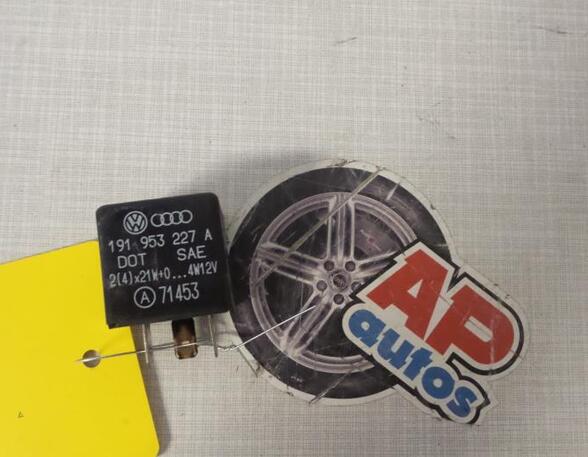 Wash Wipe Interval Relay AUDI 80 (89, 89Q, 8A, B3)