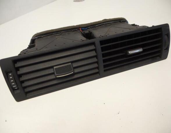 Dashboard ventilation grille AUDI A4 Avant (8E5, B6), AUDI A4 Avant (8ED, B7)