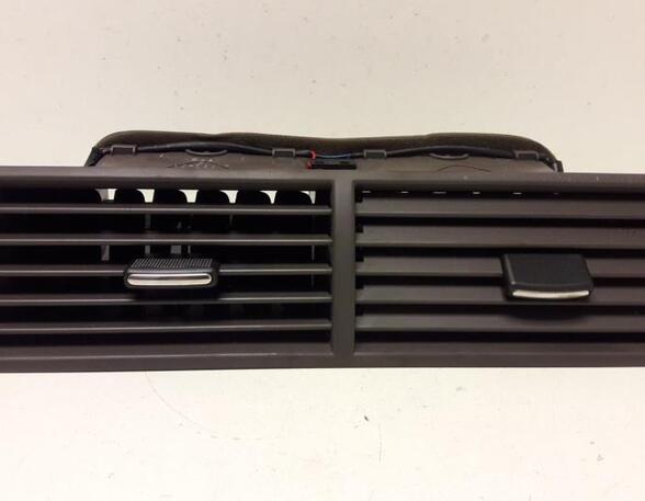 Dashboard ventilation grille AUDI A4 (8E2, B6), AUDI A4 (8EC, B7)