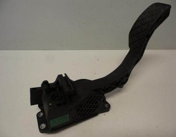 Accelerator pedal AUDI A1 Sportback (8XA, 8XF)