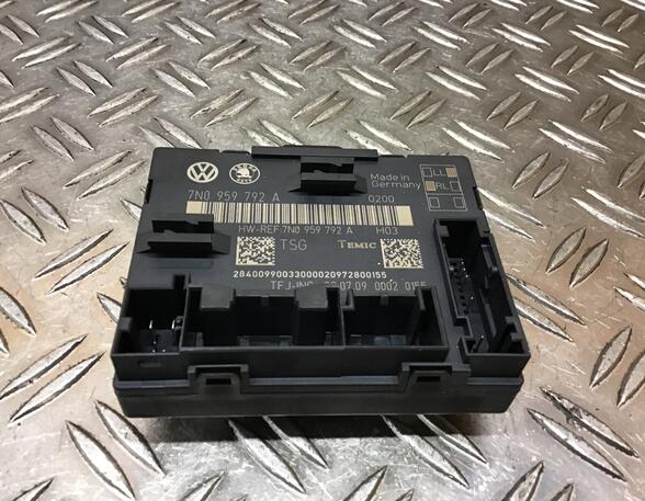 Control unit for door SKODA Superb II (3T4), SKODA Superb II Kombi (3T5)