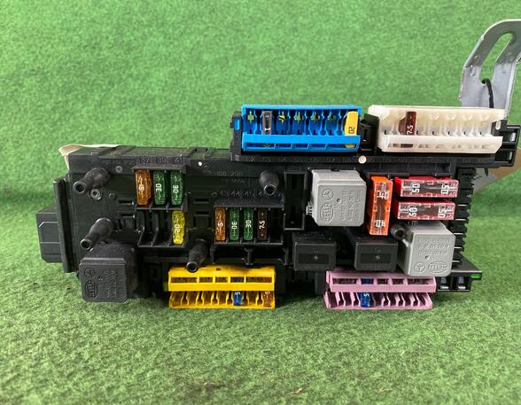 Fuse Box MERCEDES-BENZ E-Klasse (W212)