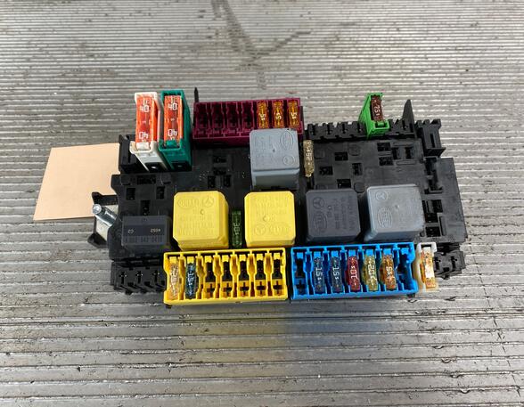 Fuse Box MERCEDES-BENZ B-Klasse (W242, W246), MERCEDES-BENZ A-Klasse (W176)