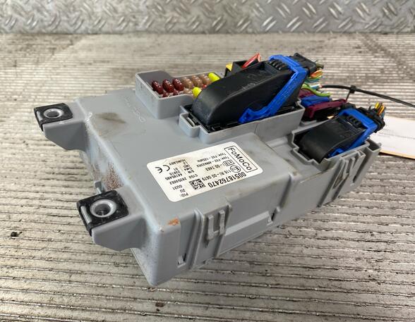 Fuse Box FORD KA (RU8)