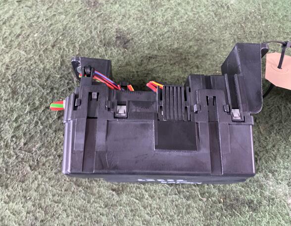 Fuse Box OPEL MERIVA B MPV (S10)