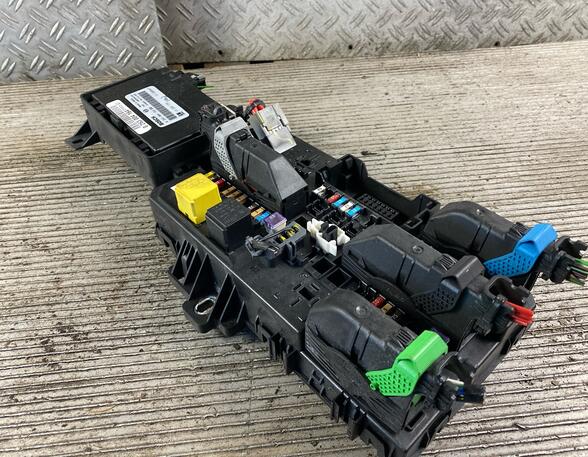 Fuse Box OPEL ASTRA H TwinTop (A04)