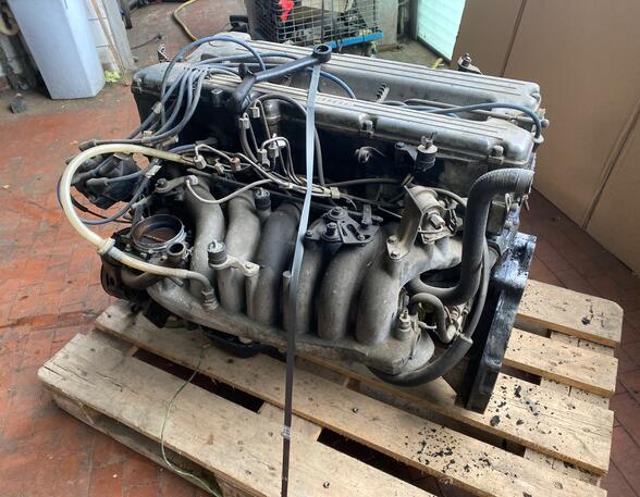 63182 Motor MERCEDES-BENZ M110 280SE K-Jet