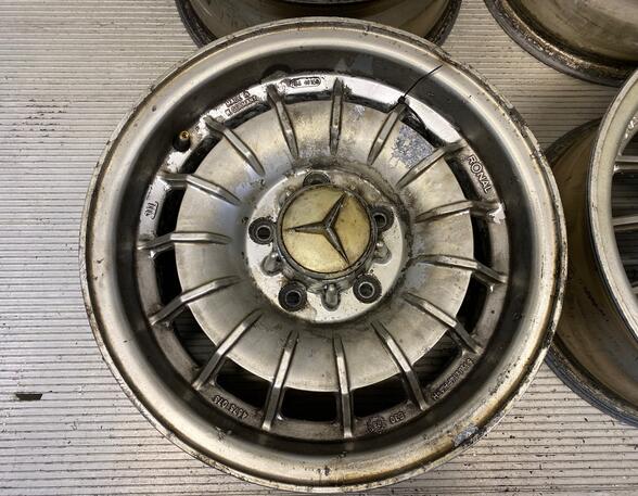 Lichtmetalen velgen set MERCEDES-BENZ /8 (W114)