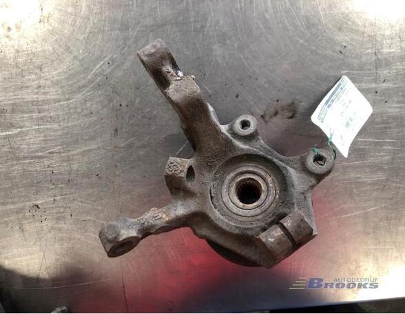 Stub Axle RENAULT MEGANE I Coach (DA0/1_)