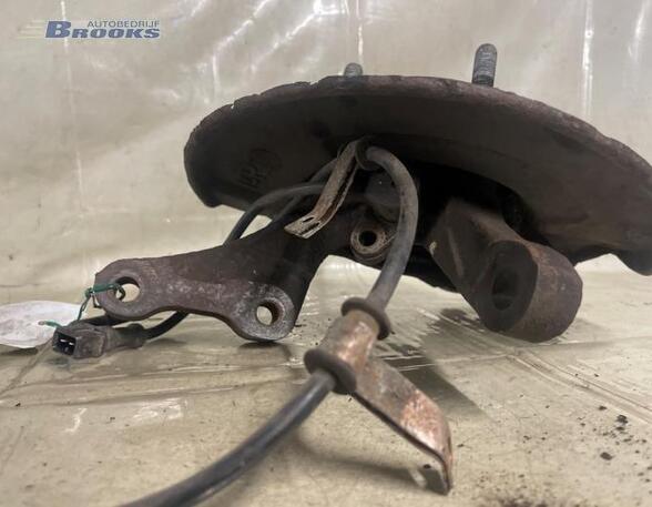 Stub Axle VOLVO V40 Estate (645)