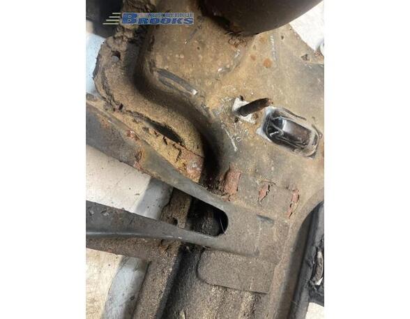 Front Axle Bracket VW GOLF III Variant (1H5)