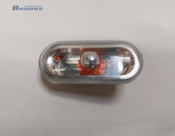 Direction Indicator Lamp VW CADDY III Box Body/MPV (2KA, 2KH, 2CA, 2CH)