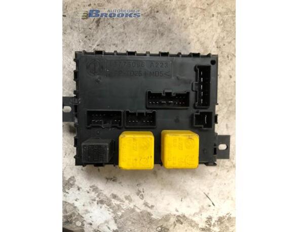 Fuse Box LANCIA LYBRA SW (839_)