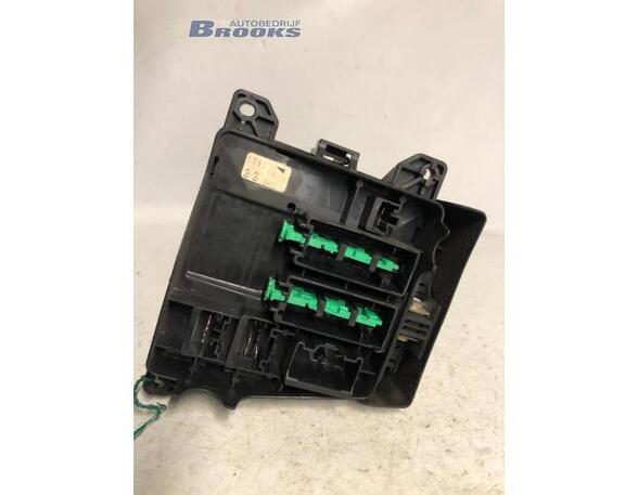 Fuse Box MAZDA PREMACY (CP)