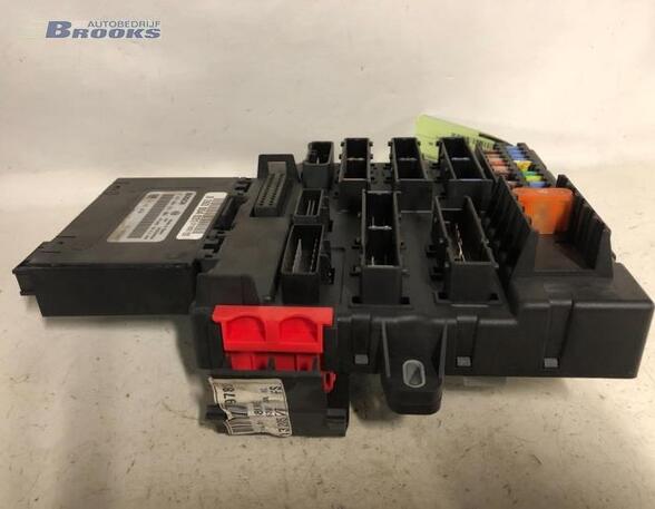 Fuse Box OPEL VECTRA C GTS (Z02), OPEL VECTRA C (Z02)