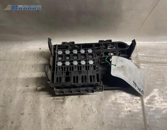 Fuse Box OPEL CORSA D (S07)