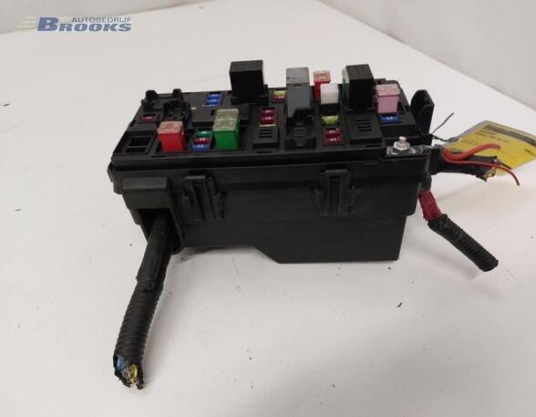 Fuse Box CHEVROLET SPARK (M300)