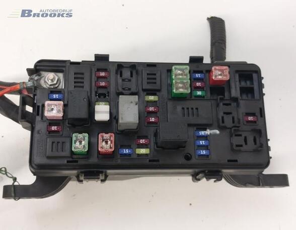 Fuse Box CHEVROLET SPARK (M300)