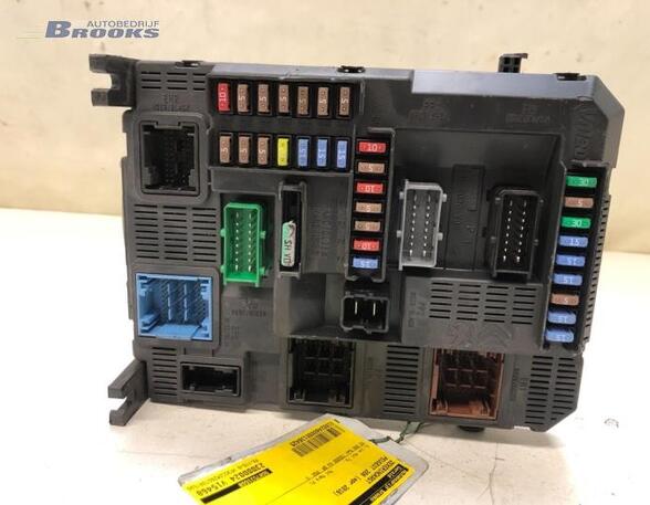 Fuse Box PEUGEOT 208 I (CA_, CC_)