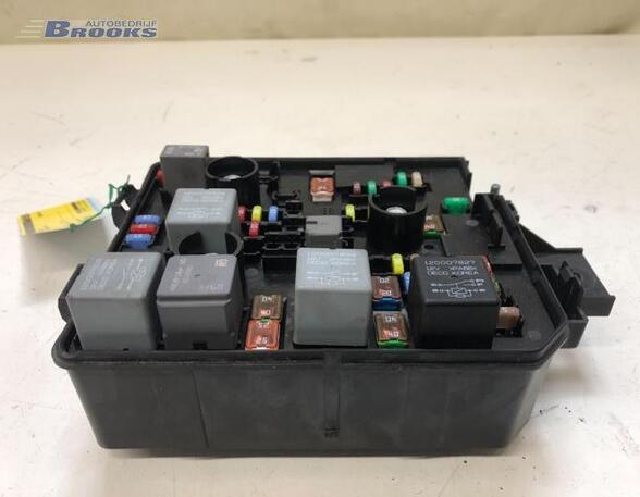 Fuse Box OPEL CORSA E (X15)