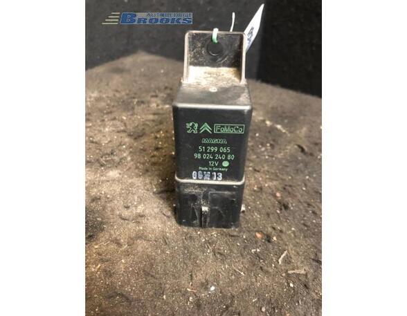 Glow Plug Relay Preheating PEUGEOT 5008 (0U_, 0E_)