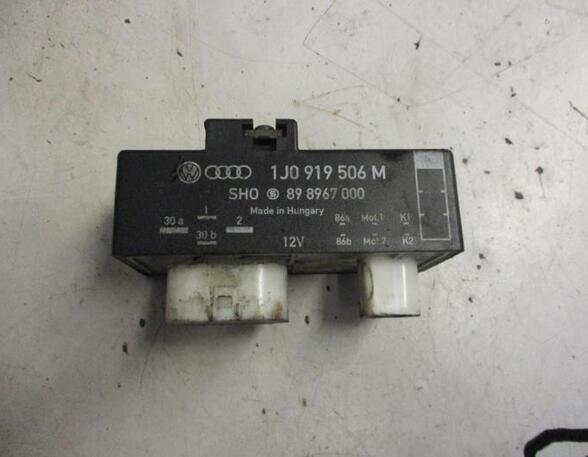 Control unit VW POLO (9N_), VW POLO Saloon (9A4, 9A2, 9N2, 9A6)