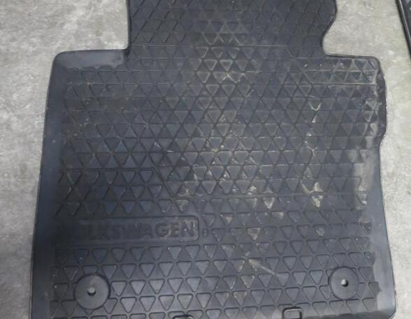 Floor mat (Carpet Mat) VW TOURAN (1T1, 1T2), VW TOURAN (1T3), VW TOURAN VAN (1T1, 1T2)