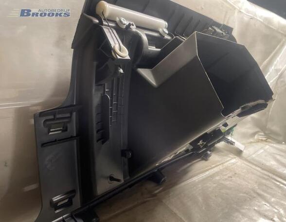 Glove Compartment (Glovebox) VOLVO V50 (545)