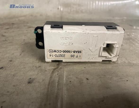 Uhr Ford Focus Stufenheck DFW 98AB15000CCW P1676335