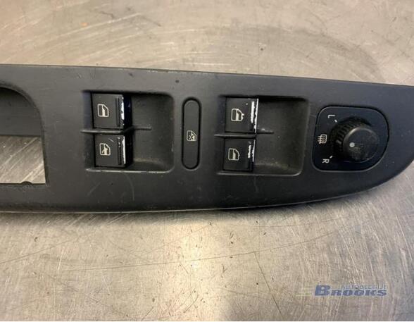 Switch for window winder VW JETTA III (1K2), VW GOLF V (1K1)