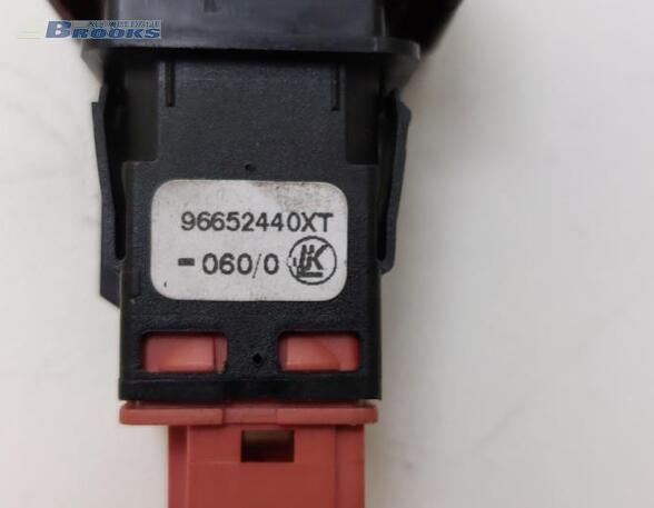 Switch for hazard light PEUGEOT 3008 MPV (0U_)