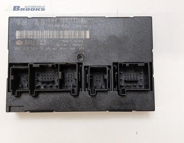 Control unit for door drawing support VW GOLF V (1K1), VW GOLF VI (5K1)