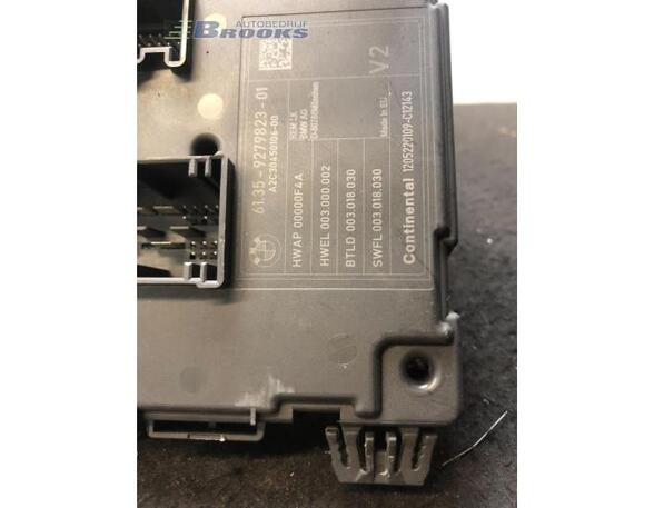 Control unit for door drawing support BMW 3 (F30, F80)