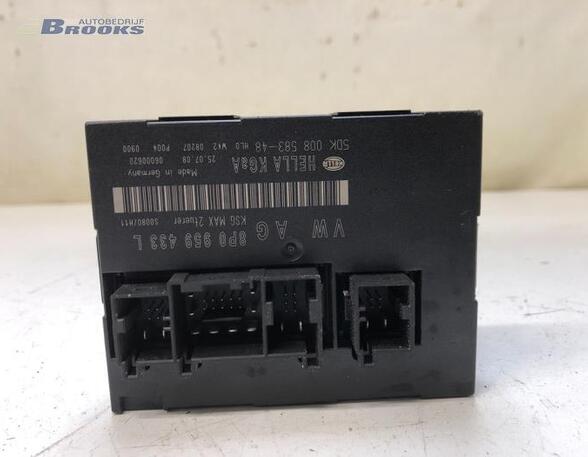 Control unit for door drawing support AUDI A3 (8P1), AUDI A3 Sportback (8PA)