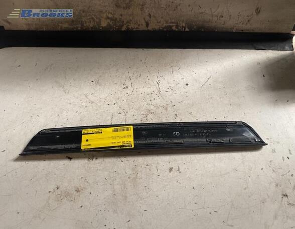 Sierpaneel bumper VOLVO V40 Hatchback (525, 526), VOLVO V40 Cross Country (526)