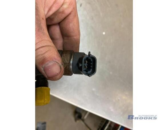 Injector Nozzle FORD FOCUS III Turnier