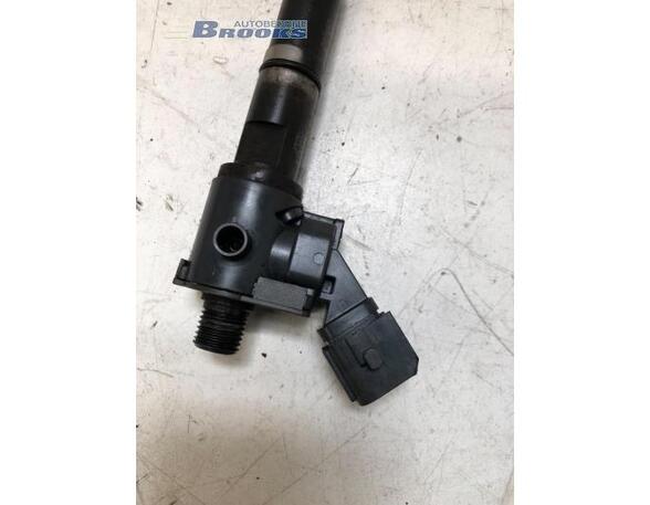 Injector Nozzle VOLVO V40 Hatchback (525, 526), VOLVO V40 Cross Country (526)