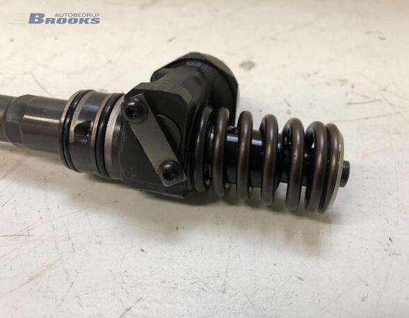 Injector Nozzle VW TRANSPORTER V Van (7HA, 7HH, 7EA, 7EH)