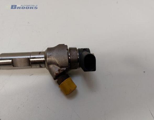 Injector Nozzle SKODA SUPERB III Estate (3V5)