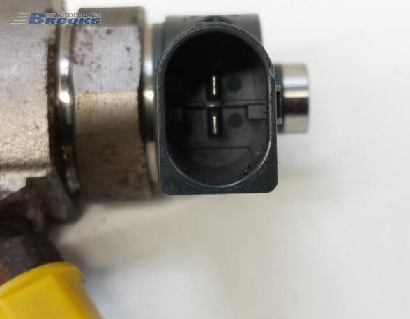 Injector Nozzle SKODA SUPERB III Estate (3V5)