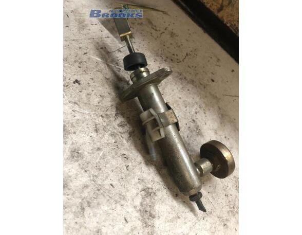 Clutch Master Cylinder LAND ROVER DISCOVERY II (L318)