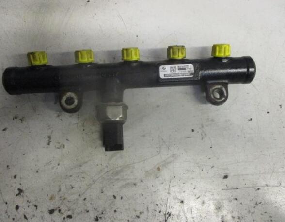 Petrol Fuel Rail VOLVO V70 III (135)