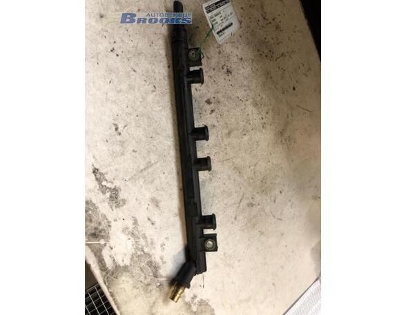 Petrol Fuel Rail FORD KA (RU8)