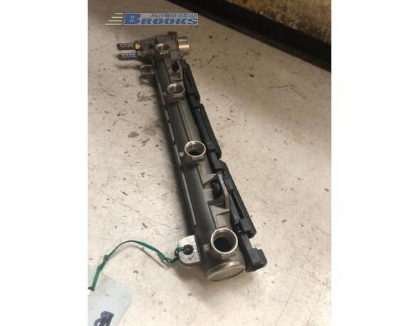 Petrol Fuel Rail VW GOLF IV (1J1)