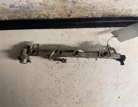 Petrol Fuel Rail VW PASSAT Variant (3B5)