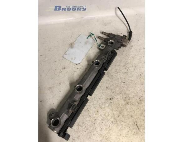 Petrol Fuel Rail SEAT LEON (1M1)