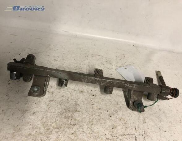 Petrol Fuel Rail DAIHATSU CHARADE IV Saloon (G203)