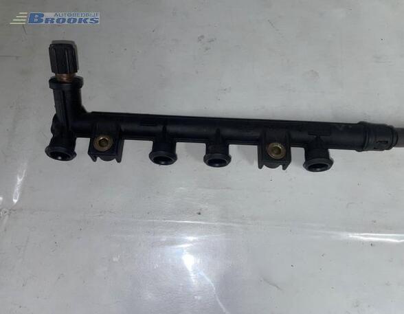 Petrol Fuel Rail FIAT PUNTO (188_), FIAT PUNTO Hatchback Van (188_)