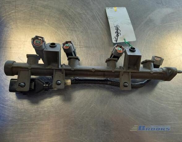 Petrol Fuel Rail HYUNDAI GETZ (TB)